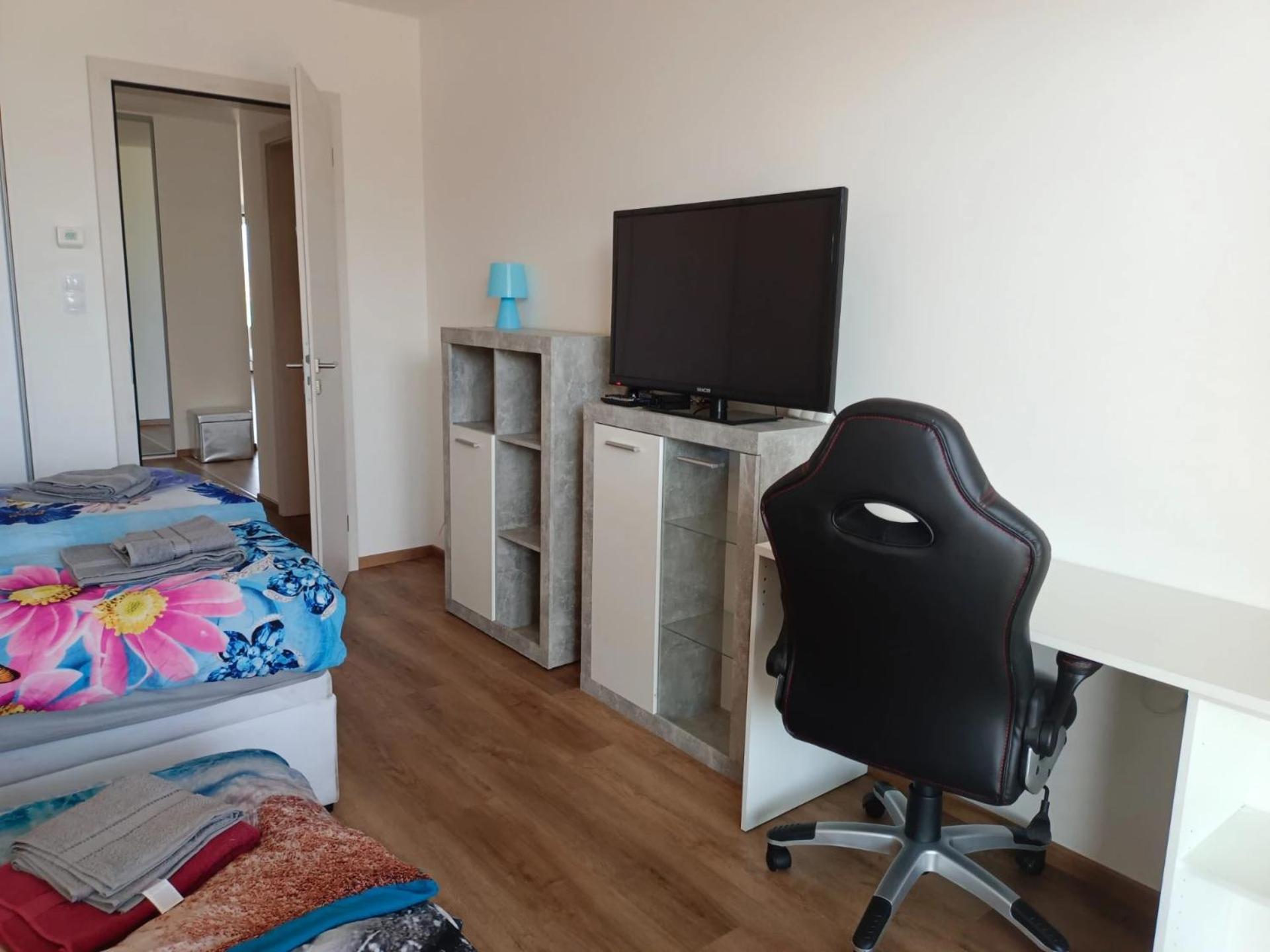 Moderni Pokoj S Parkovanim Zdarma Brno Buitenkant foto
